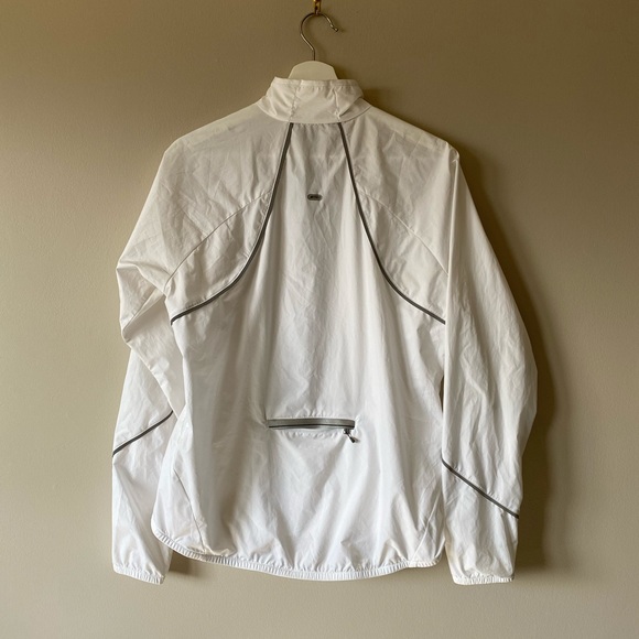 MEC Lightweight Jacket, White w/ Rear Pocket - Picture 2 of 6